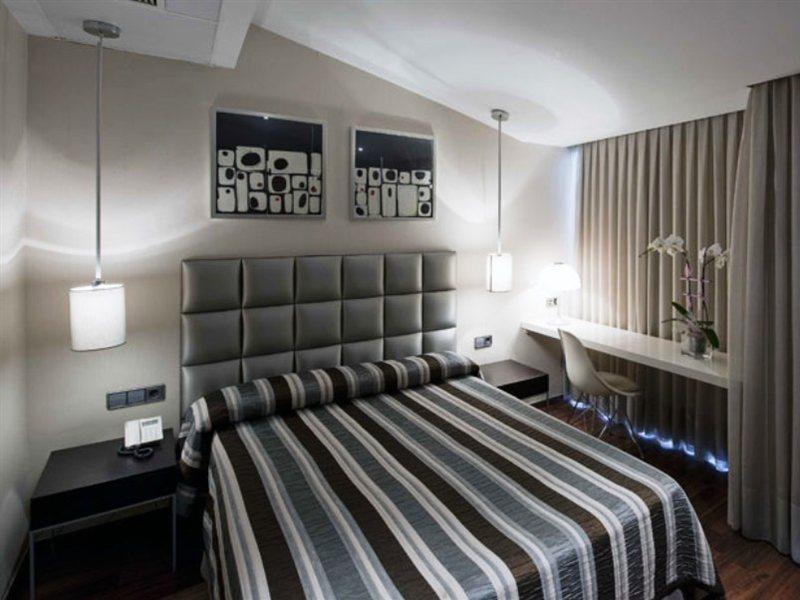 Negresco Gran Via Hotel Madrid Ngoại thất bức ảnh